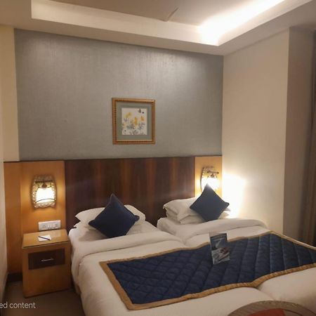 Hotel Silicrest Bangalore Bagian luar foto
