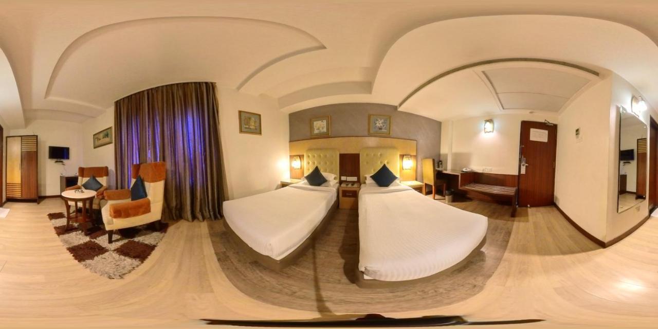 Hotel Silicrest Bangalore Bagian luar foto