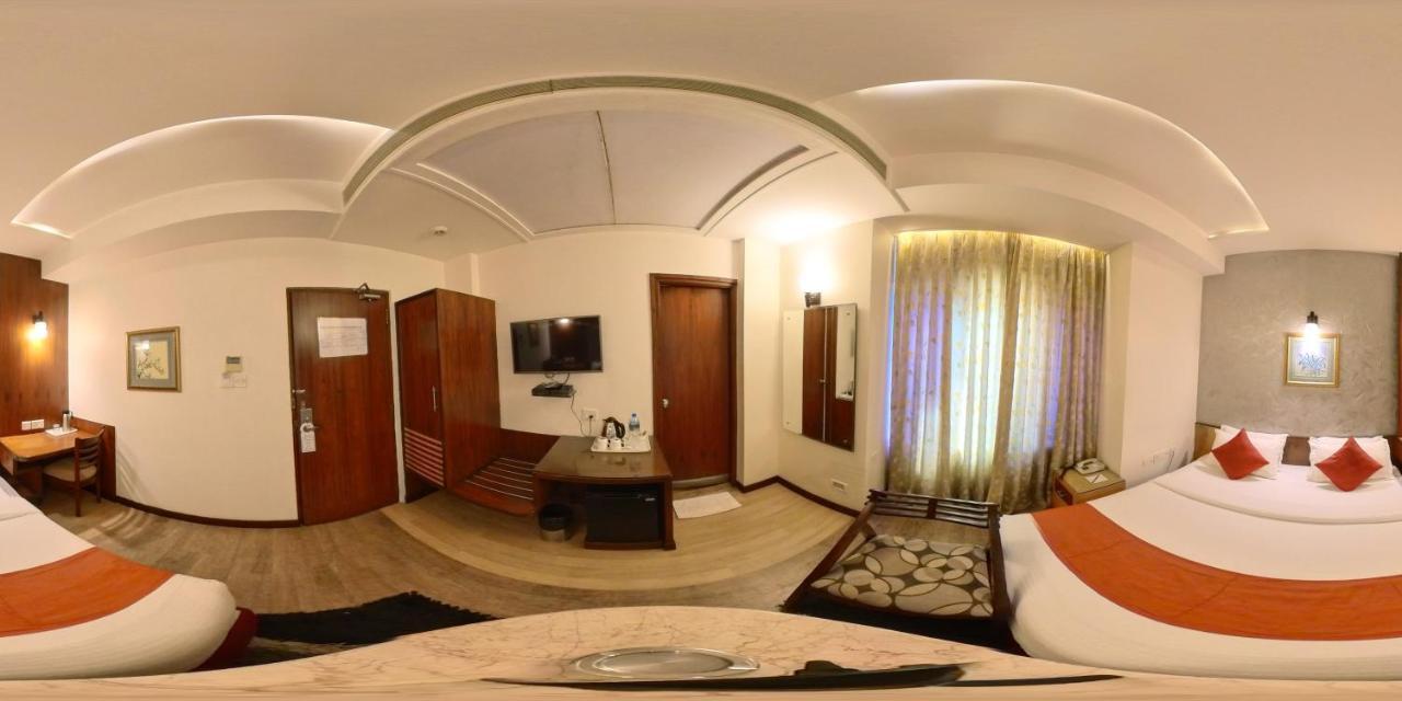 Hotel Silicrest Bangalore Bagian luar foto