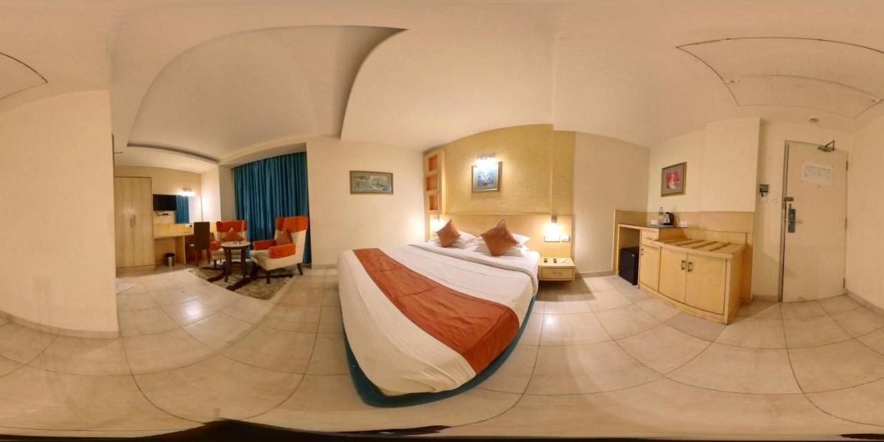 Hotel Silicrest Bangalore Bagian luar foto