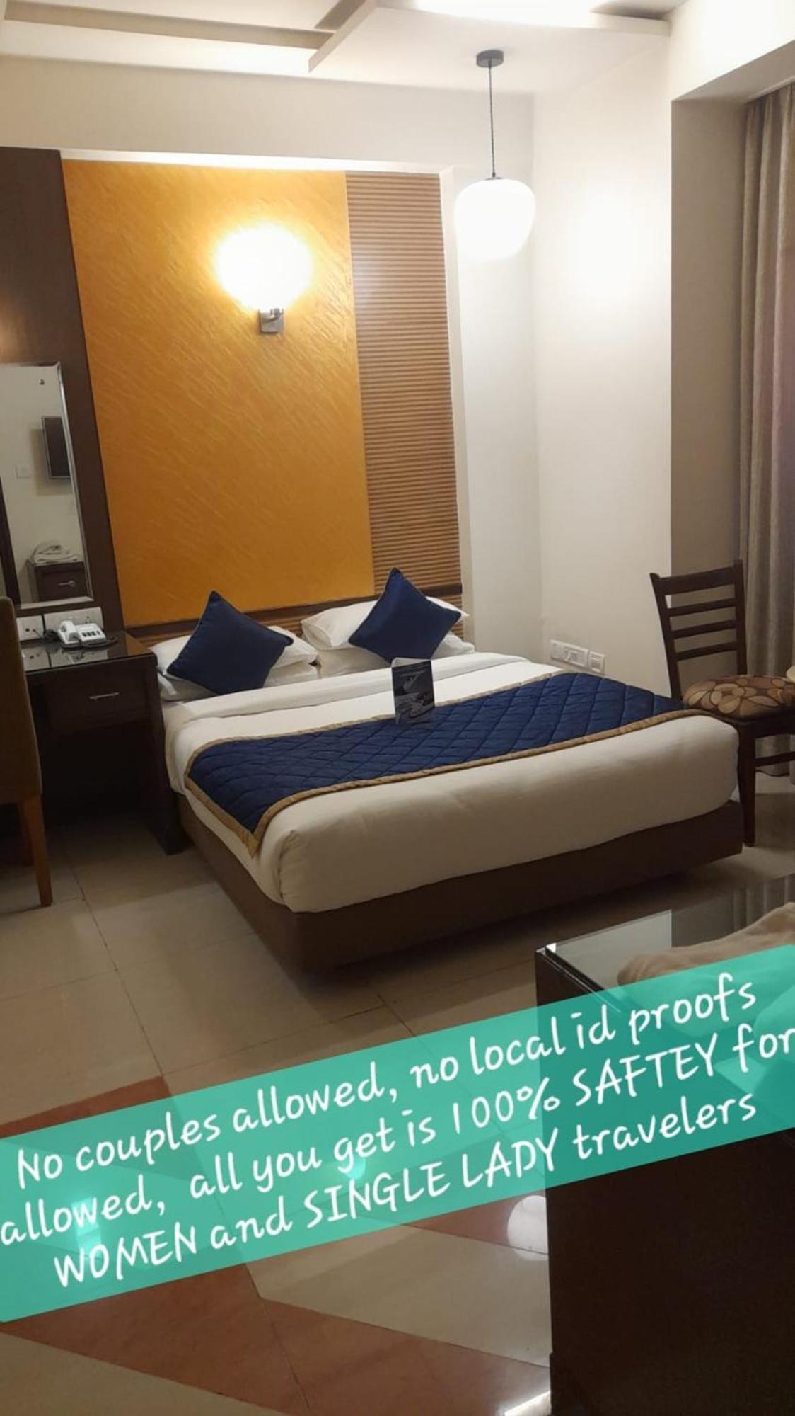 Hotel Silicrest Bangalore Bagian luar foto
