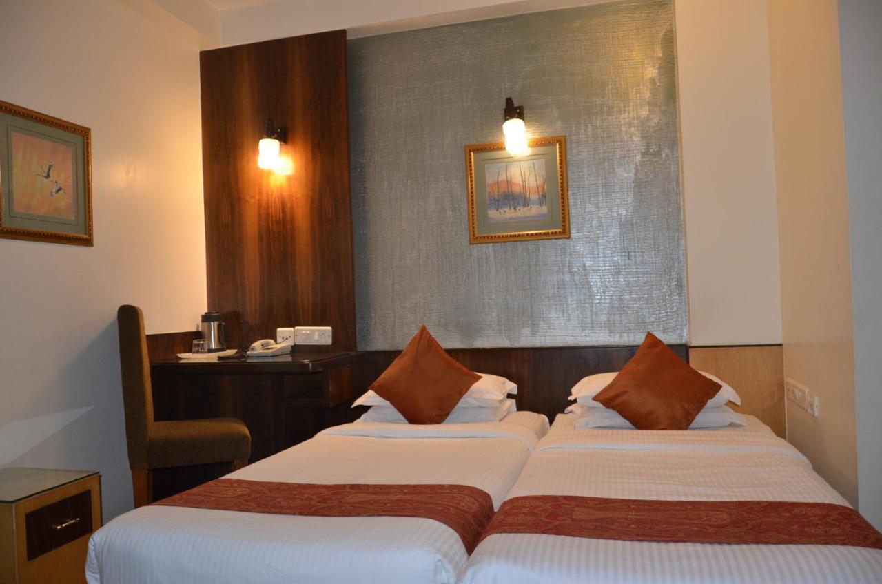 Hotel Silicrest Bangalore Bagian luar foto