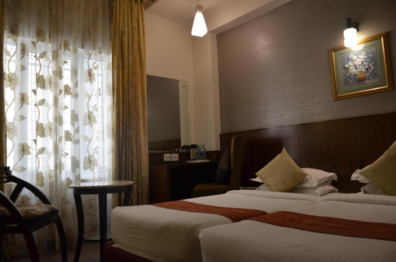Hotel Silicrest Bangalore Bagian luar foto