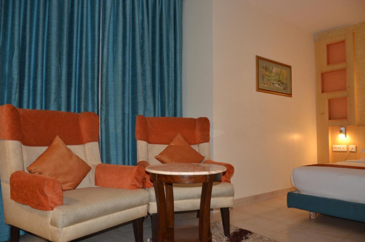 Hotel Silicrest Bangalore Bagian luar foto