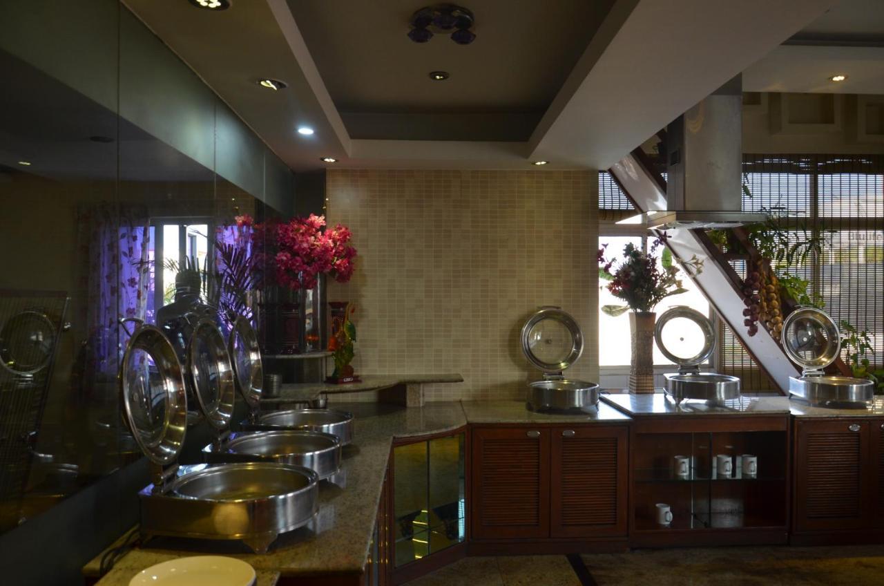 Hotel Silicrest Bangalore Bagian luar foto