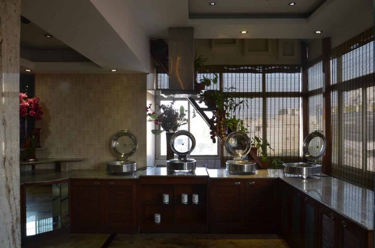 Hotel Silicrest Bangalore Bagian luar foto